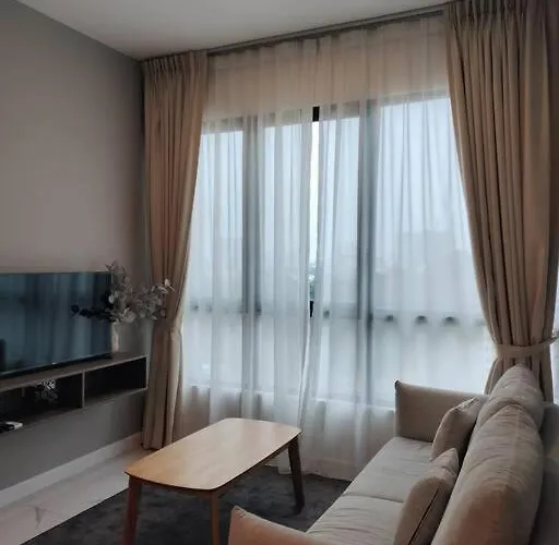 A Cozy 2 Bedroom