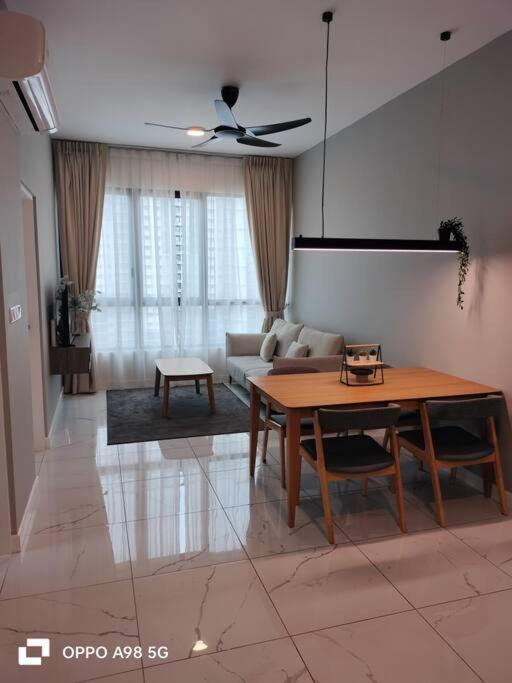 A Cozy 2 Bedroom * Kuala Lumpur
